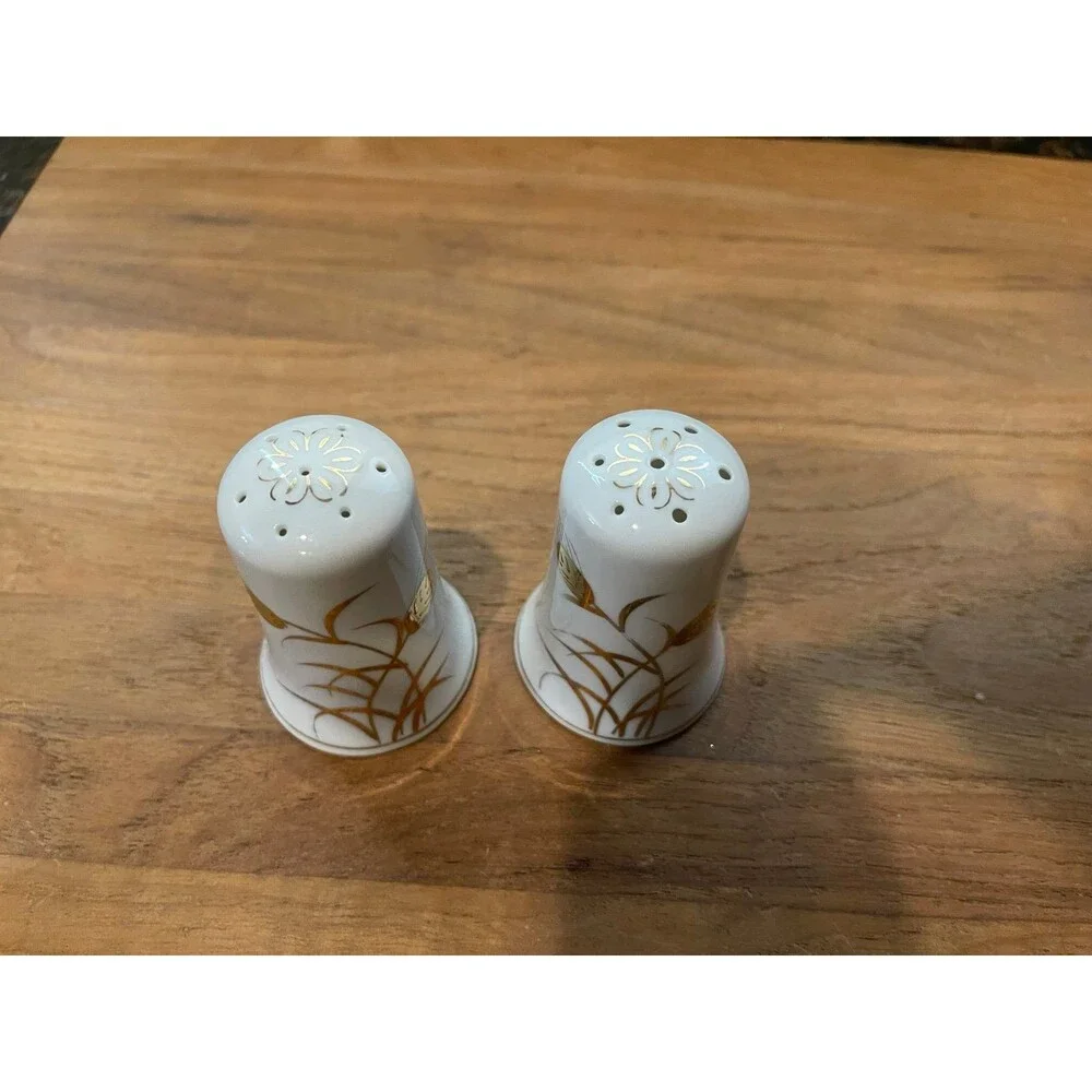 Vintage Lefton Gold Wheat Salt and Pepper Shakers set a
